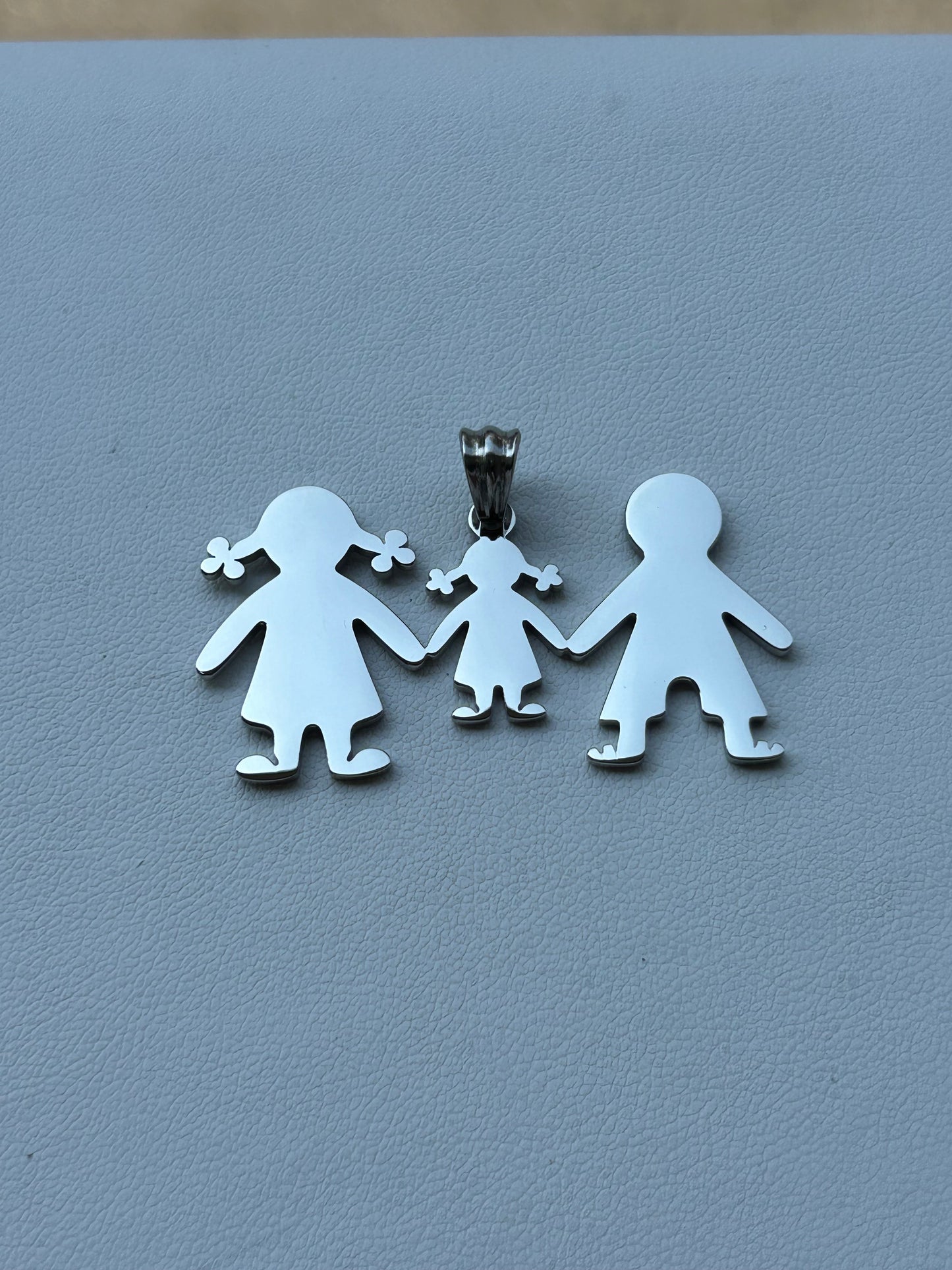 Mamá-1 niña-Papá