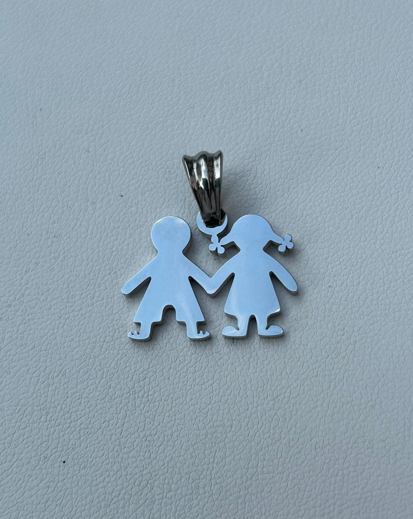 1 niño-1 niña